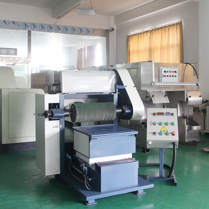 Automatische machine voor het polijsten van platte vellen van roestvrij staal op maat voor het polijsten en afwerken van metalen oppervlakken 12