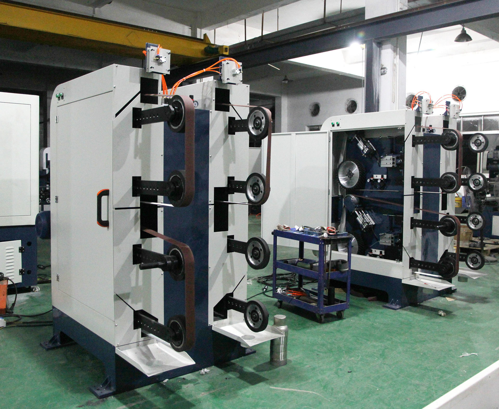 Hoge-efficiëntie handhaving Industrieel bedienen Cnc zesas Robotarm Automatische poetsrobotmachine